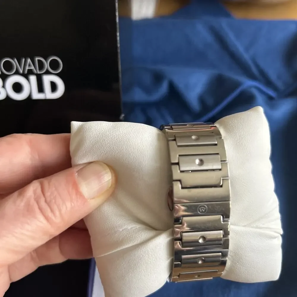 IN BOX! Movado Men’s Bold SE Watch 41mm Stainless Steel Case Blue Dial not worn!